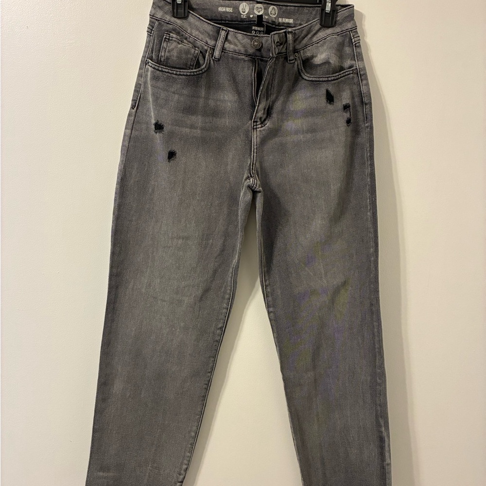 Gray Women’s Distressed Jeans